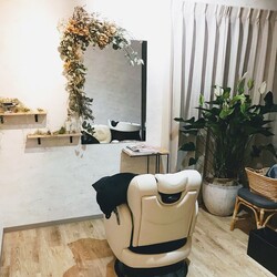 内観②|大人の女性のヘアサロンShe 豊川店