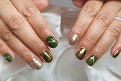 「ハンド ミドルコース」お客様のお持ち込み画像！ とてもグリーンとゴールドの相性バッチリです！ 夏らしさも出てとても素敵