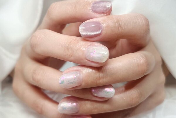 「ハンド ライトコース」ライトコースを色変え、新色マグネットで♡|Nail Salon Linda