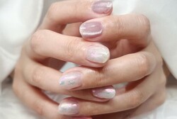 「ハンド ライトコース」ライトコースを色変え、新色マグネットで♡|Nail Salon Linda