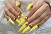 「ハンド ワンカラー＋長さだし10本」ワンカラーに長さだし10本。 持ち込みパーツでフェスネイルに！|Nail Salon Linda