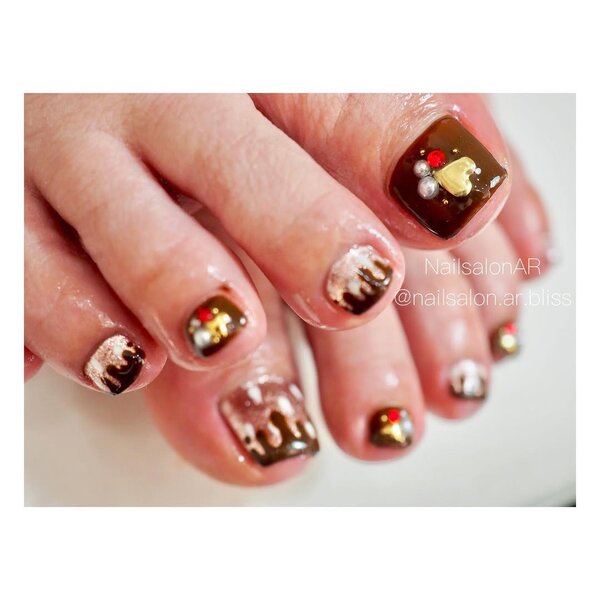 持ち込みネイル（フット）|ネイルサロンAR