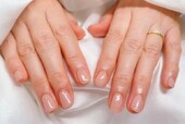 「ハンド ワンカラー」ナチュラルなお色味ですが、クリアとは少し変わり血色感がよりアップします！|Nail Salon Linda