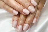 「ハンド ワンカラー」 ヌーディなカラーのワンカラーで夏に映える手先に！|Nail Salon Linda