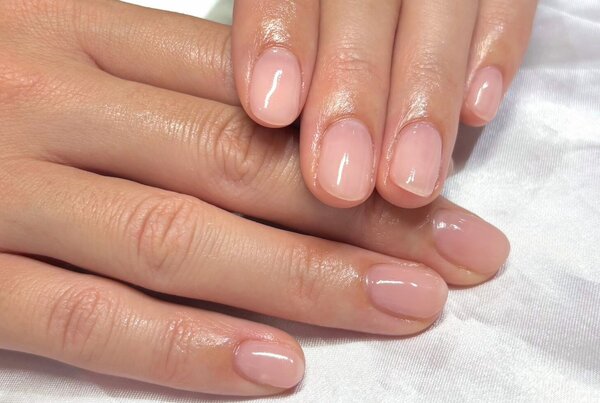 「ハンド ワンカラー」ナチュラルカラーのワンカラー^ ^ 肌馴染みカラーはいつも人気です！|Nail Salon Linda