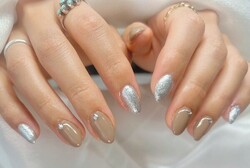 「ハンド 定額デザイン」定額ネイルを色変えで。 夏の終わりにピッタリなカラーで|Nail Salon Linda