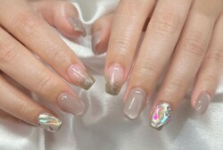 「ハンド ライトコース」ライトコースの色変えverです。 儚げな色味を上品に！|Nail Salon Linda