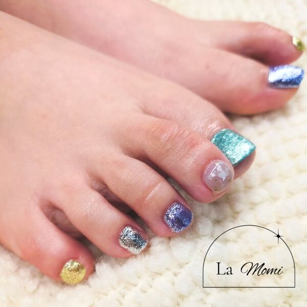 ラメギラギラワンカラー|ネイルサロン La Momi