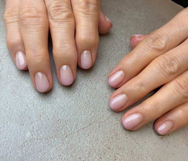 グラデーションネイル|ネイルandアイラッシュKiko nail