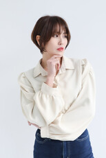 自然体な魅力を引き出すラフなショート|Hair Make TOP SHAPE