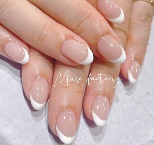 王道フレンチネイル