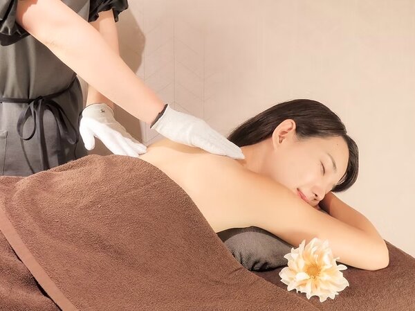 最新機器Dr.Pro「上半身ボディメイク」【before/after】|Muse factory Beauty【ミューズファクトリービューティー】