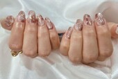 「ハンド ライトコース」マグネットとフラッシュを散らして秋仕様に！|Nail Salon Linda