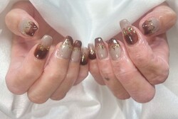 「ハンド 定額デザイン」定額ネイル色変えVer. 深みのあるカラーで季節感を楽しめるネイルです。|Nail Salon Linda