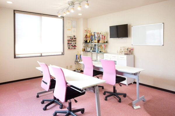 少人数＆個別レッスン|Rep Nail Salon＆School