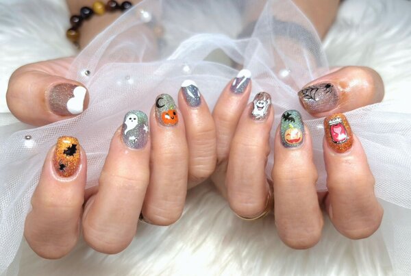 「ハンド ハロウィンネイル」 10月のイベントネイルです！ カラフルで可愛い^ ^|Nail Salon Linda