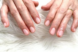 「ハンド クリアネイル」自爪強化にもなるクリアネイルはお仕事でカラーが不可の方にもおすすめです！