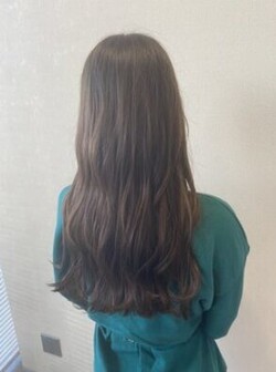 ベージュカラー