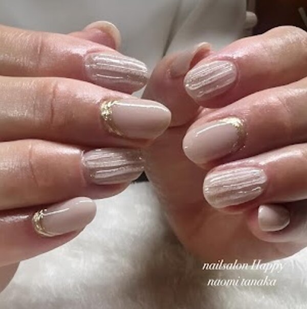 肌馴染みの良いグレージュ|ネイルサロン・スクールＨａｐｐｙ