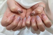 「ハンド ミドルコース」フラッシュネイルでラメグラデーションしているので普通のラメカラーよりもキラキラ度がアップ！|Nail Salon Linda