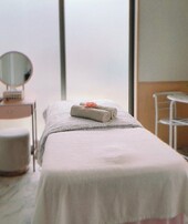 施術台|la soie private salon