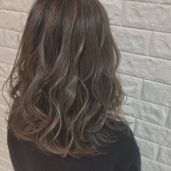 ハイライトカラー|美容室katie