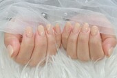 「ハンド ワンカラー」肌なじみの良いベージュでどなたでも挑戦しやすいオススメの色です！|Nail Salon Linda