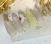 ワンカラー×シンプルフラワー|Nail Salon hinasora