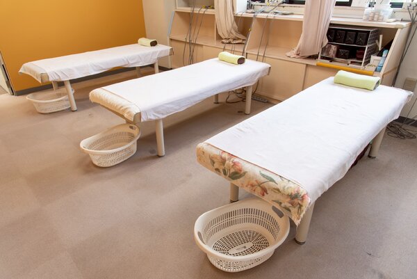 保険施術スペース|肩こり・腰痛専門 Jin整体院