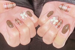 「ハンド ライトコース」チェックネイル大人気です！ 色変更で理想なチェックに近づけれます！