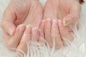 「ハンド オフのみ」少し爪を休ませたい方向けにオフのみのメニューも御座います！|Nail Salon Linda