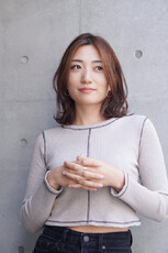 40代・50代最旬若見えヘア！ワンカールでおしゃれな外ハネミディ|Hair Make TOP SHAPE