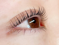 似合わせ まつげパーマ|BLUE EYES 原宿店【アイブロウ/眉毛/まつげパーマ/マツエク専門店】