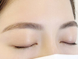 美眉スタイリング②|BLUE EYES 学芸大学店【アイブロウ/眉毛/まつげパーマ/マツエク専門店】