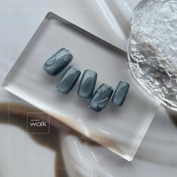 海外で大人気のブランド「ARTis divoce」とémenaのコラボカラー|nailsalon walk