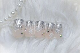 「ハンド ライトコース」フラッシュもマグネットも思いっきり楽しめる、豪華仕様のライトコース！ |Nail Salon Linda