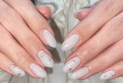 「ハンド ライトコース」フラッシュネイルで雪のような仕上がりに！