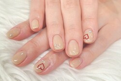 「ハンド 定額デザイン」お色味変更でナチュラルカラーに！ 赤のハートが年末年始にもピッタリです！|Nail Salon Linda