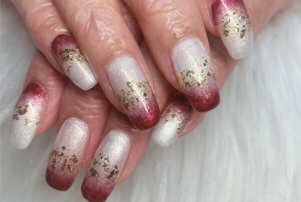 「ハンド 定額デザイン」カラー変更で紅白をイメージした年越しネイルです！|Nail Salon Linda