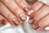 「ハンド マグネット ワンカラー」柔らかい色味のブラウンで肌馴染みも良く人気カラーです！|Nail Salon Linda