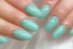 「ハンド ワンカラー」イベントに合わせて目が惹かれるようなお色味に♪|Nail Salon Linda