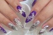 「ハンド ミドルコース」ゴテゴテパーツで派手な仕上がりに♪|Nail Salon Linda