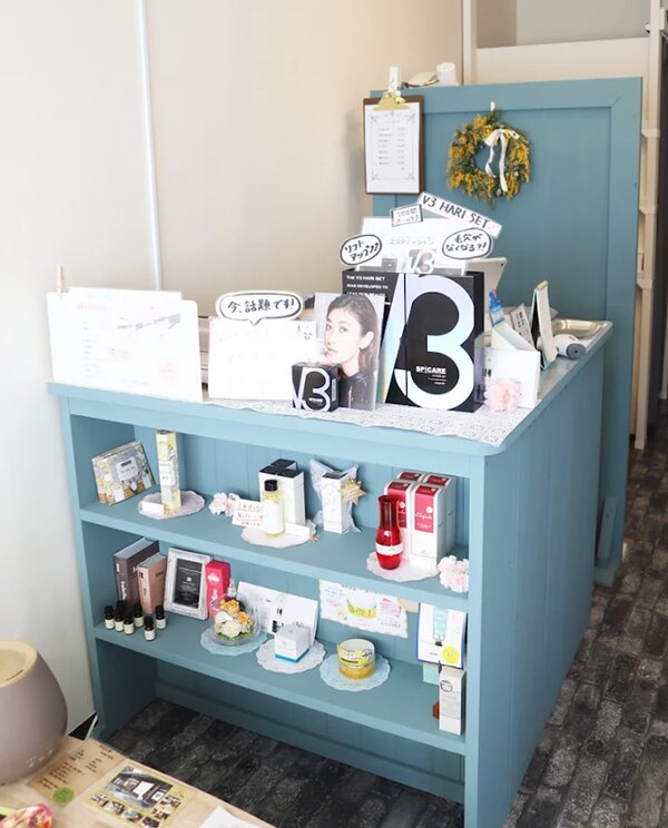 受付|女性お顔そり空間 チェトルカ