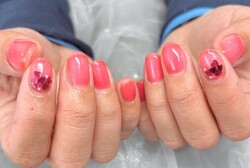 「ハンド 定額デザイン」コットンキャンディカラーのバレンタインネイル！ 埋め込みハートもおすすめです！