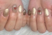 「ハンド 定額デザイン」バレンタインのチョコをイメージした可愛らしい仕上がりです！|Nail Salon Linda