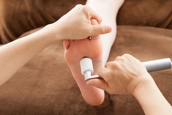 手・足のマッサージ|目神の快眠Meviage　銀座店