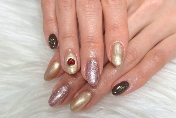 「ハンド 定額デザイン」いよいよ迫ったバレンタインネイル！ いつもと違ったアートネイルもオススメです^ ^|Nail Salon Linda