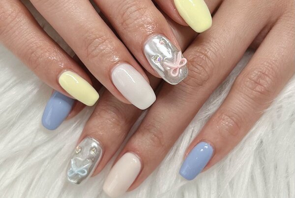 「ハンド 定額デザイン」春と冬を掛け合わせたカラーで可愛らしいです^^*|Nail Salon Linda
