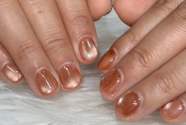 「ハンド マグネット・ワンカラー」新生活に向けて元気の出るオレンジカラーです！|Nail Salon Linda