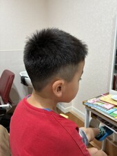 キッズカット|美容室アロマーム